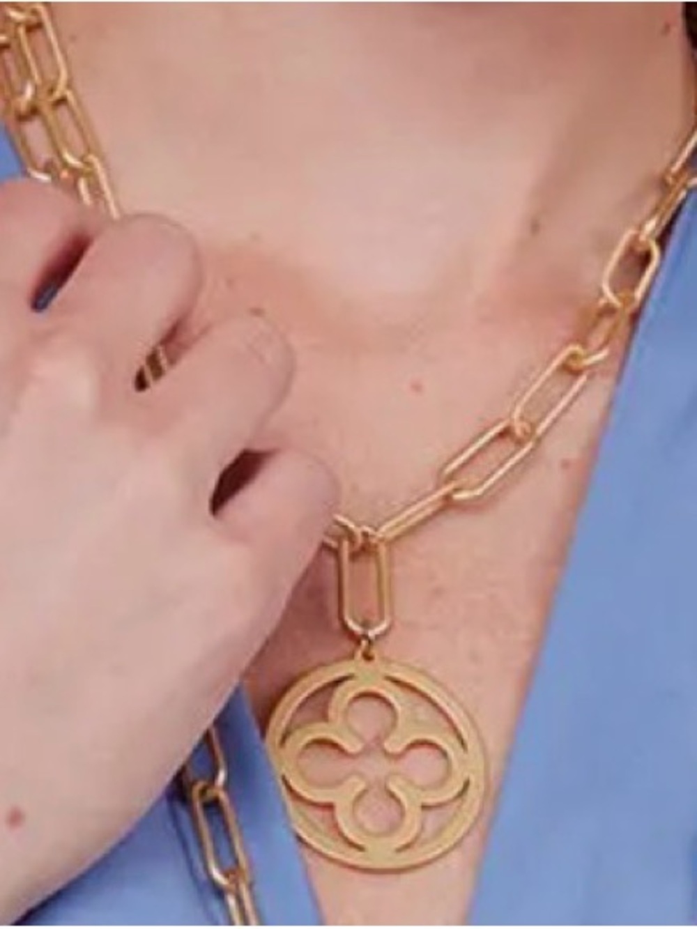 Zenzii matte clover link necklace